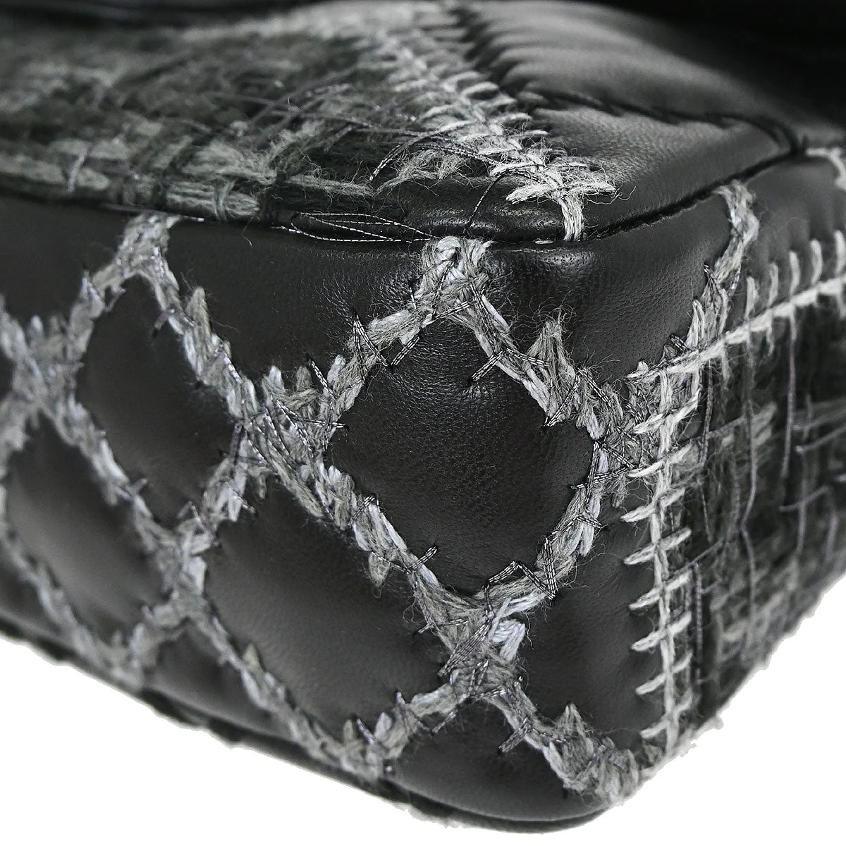 Chanel Black Tweed Lambskin Patchwork Stitch Shoulder Bag - Image 6