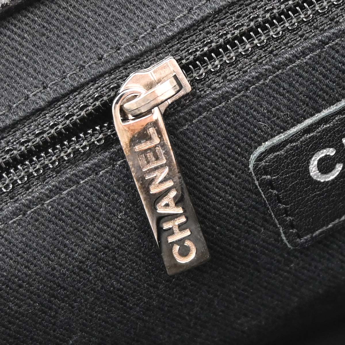 Chanel Black Caviar Skin Chain Tote Bag - Image 16