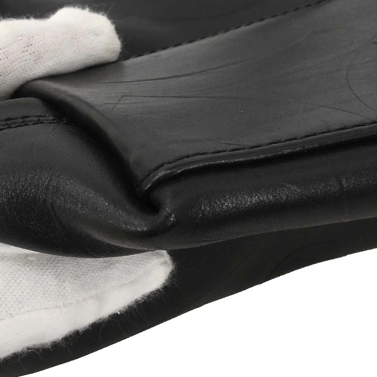 Chanel 2000-2002 Black Lambskin Tote Handbag - Image 8