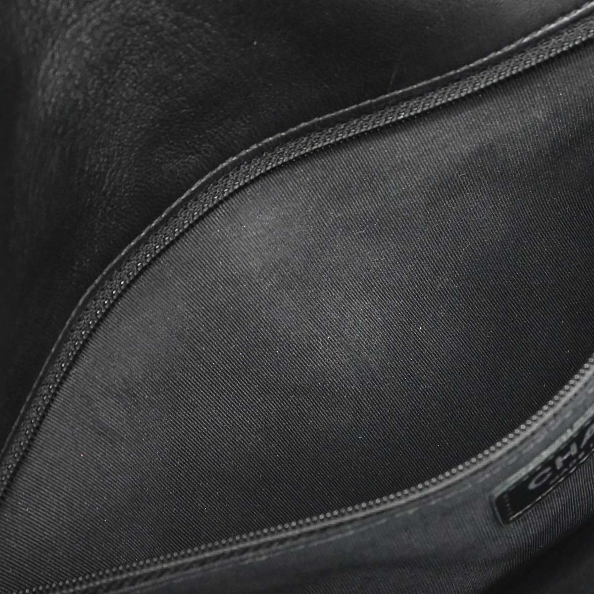 Chanel Black Lambskin Hula Hoop Large Handbag - Image 17