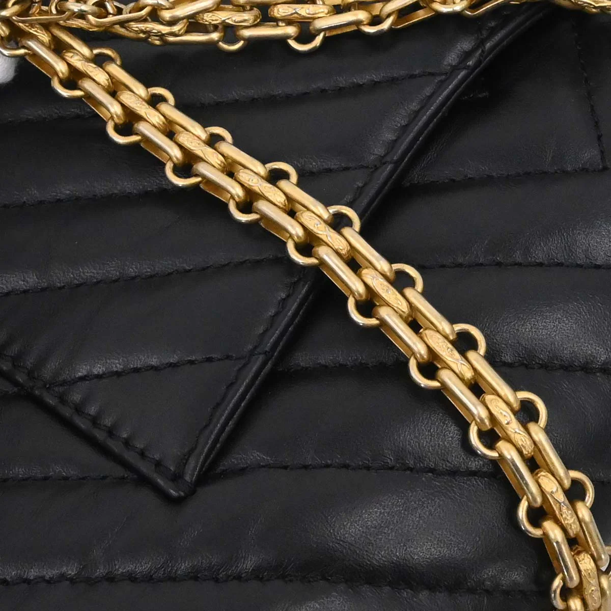 Chanel Black Lambskin Chevron 2.55 Small Double Flap Shoulder Bag - Image 11