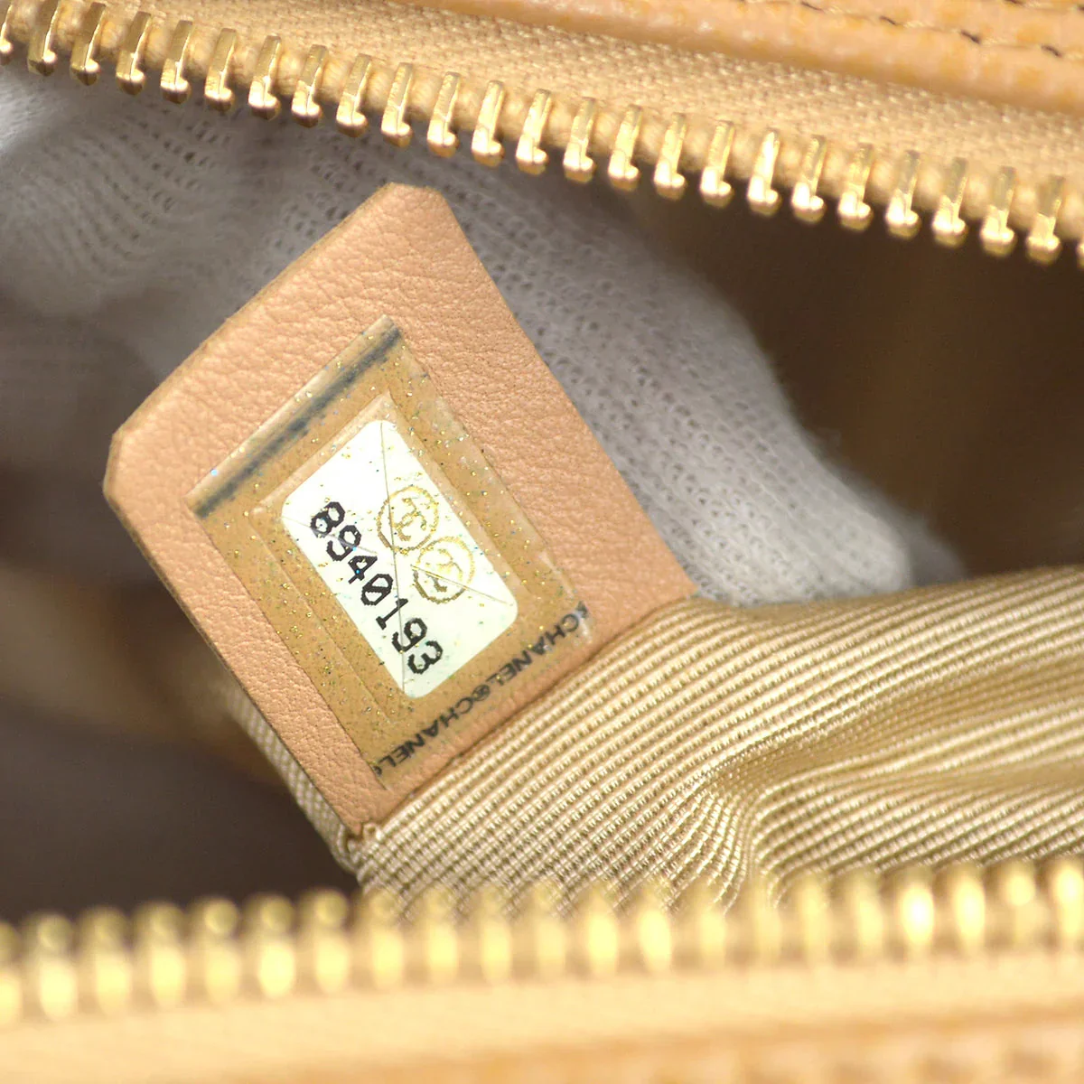 Chanel 2003-2004 Bowling Bag 37 Beige Caviar - Image 9