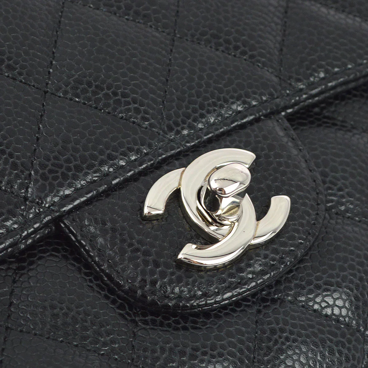 Chanel 2006-2008 Black Caviar East West Shoulder Bag - Image 3