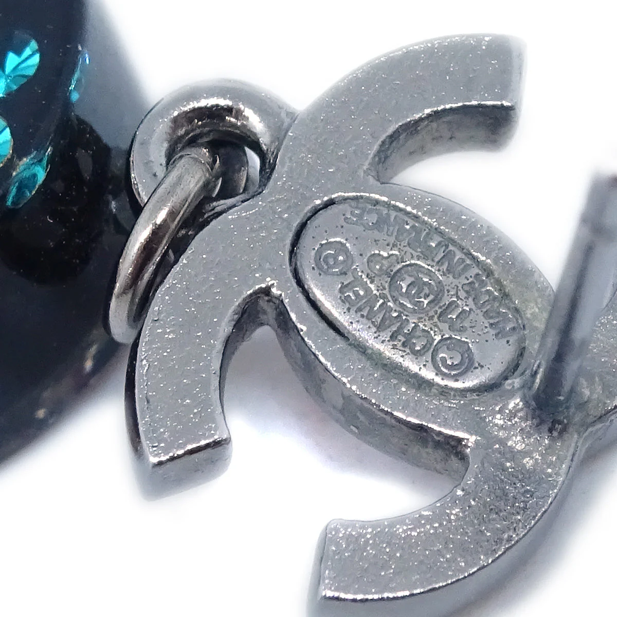 Chanel 2011 Dangle Earrings Rhinestones Black 11P - Image 4
