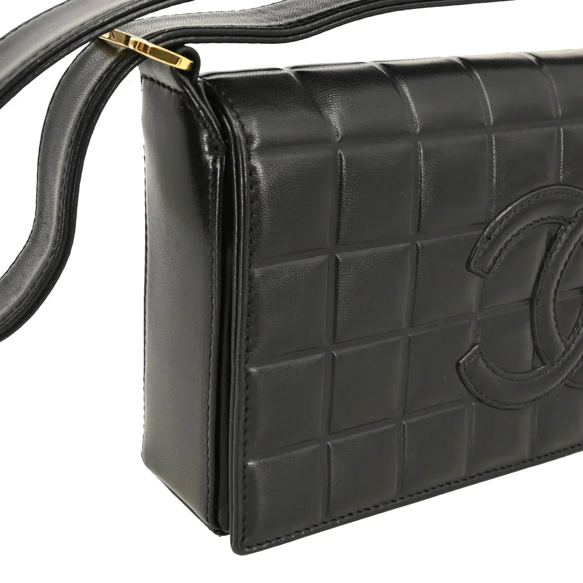 Chanel 2002-2003 Black Lambskin Choco Bar Handbag - Image 3