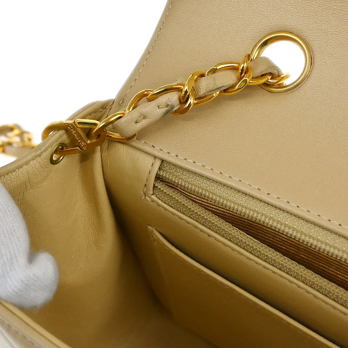 Chanel * 1994-1996 Beige Lambskin Medium Diana Shoulder Bag - Image 10