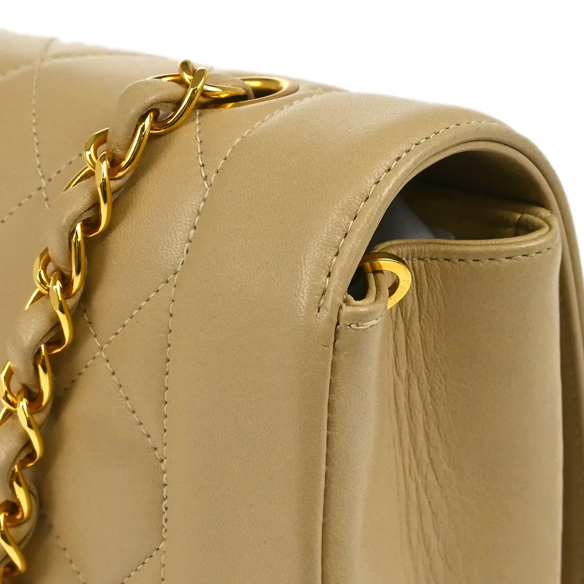 Chanel * 1994-1996 Beige Lambskin Medium Diana Shoulder Bag - Image 4