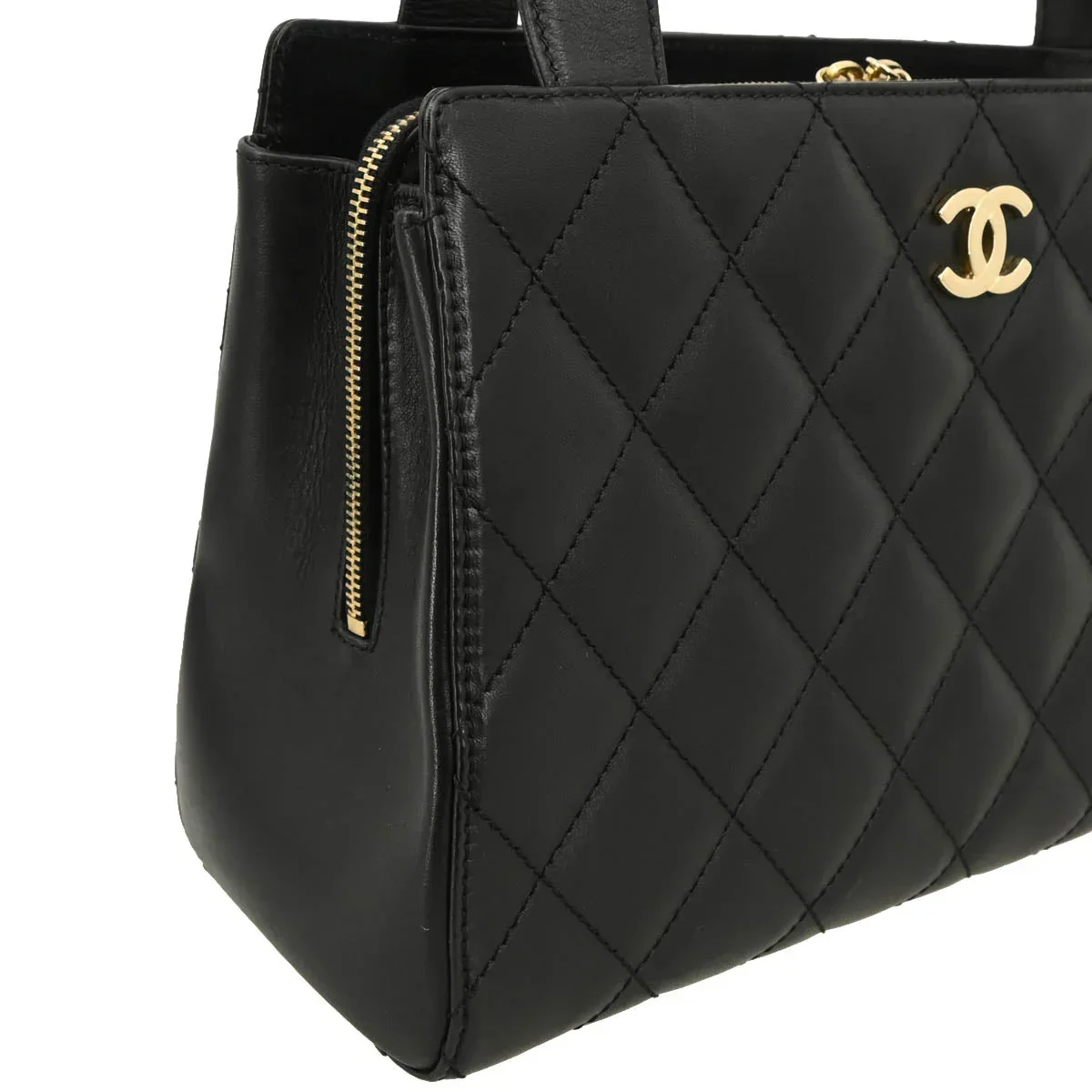 Chanel 2001-2003 Black Lambskin Handbag - Image 3