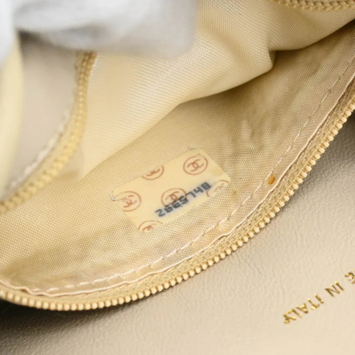 Chanel White Lambskin Camera Bag - Image 11