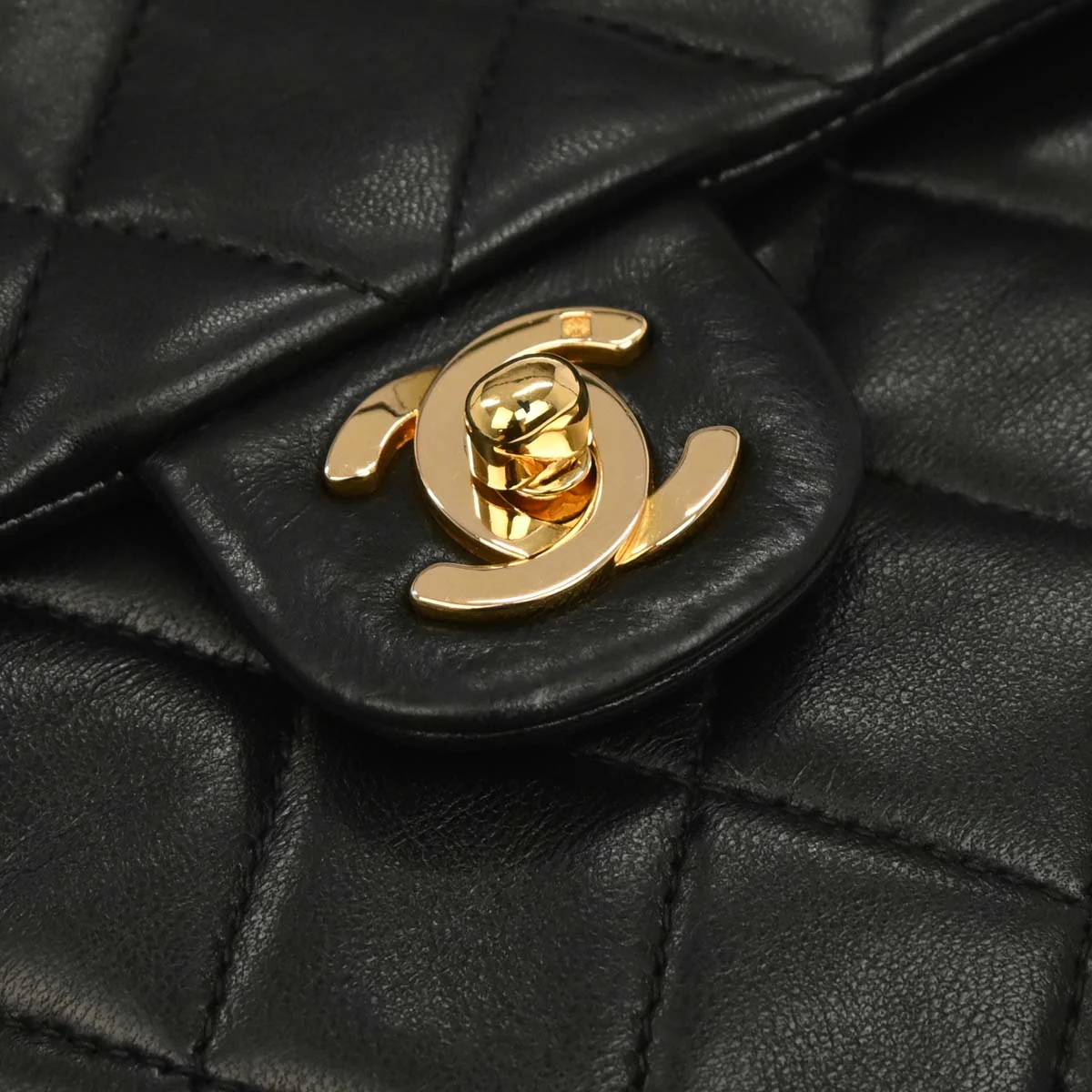 Chanel 1991-1994 Black Lambskin Classic Square Flap Shoulder Bag - Image 5