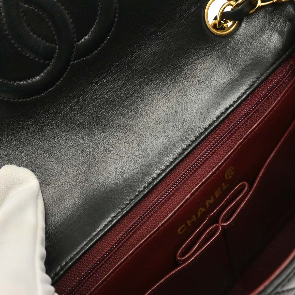 Chanel 1991-1994 Black Lambskin Classic Square Flap Shoulder Bag - Image 6