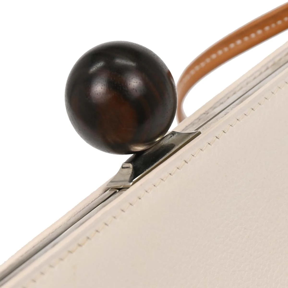 Hermes 1989 White Box Calf Sac A Malice Shoulder bag - Image 4