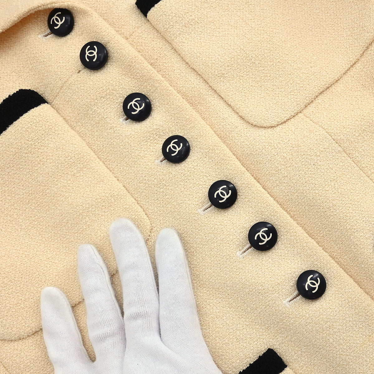 Chanel 1996 Single Breasted Jacket Ivory #36 - Image 3