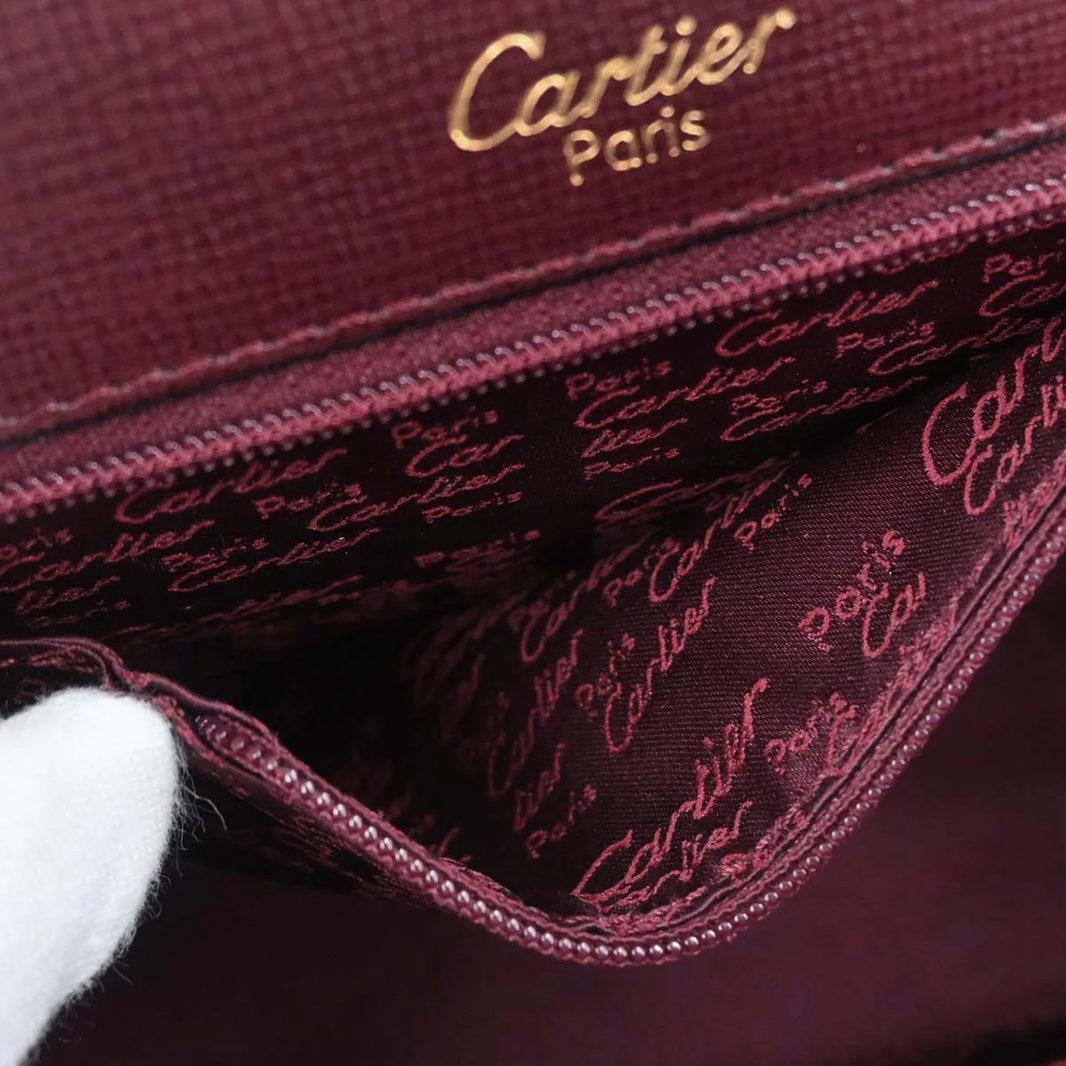 Cartier Bordeaux Handbag - Image 16