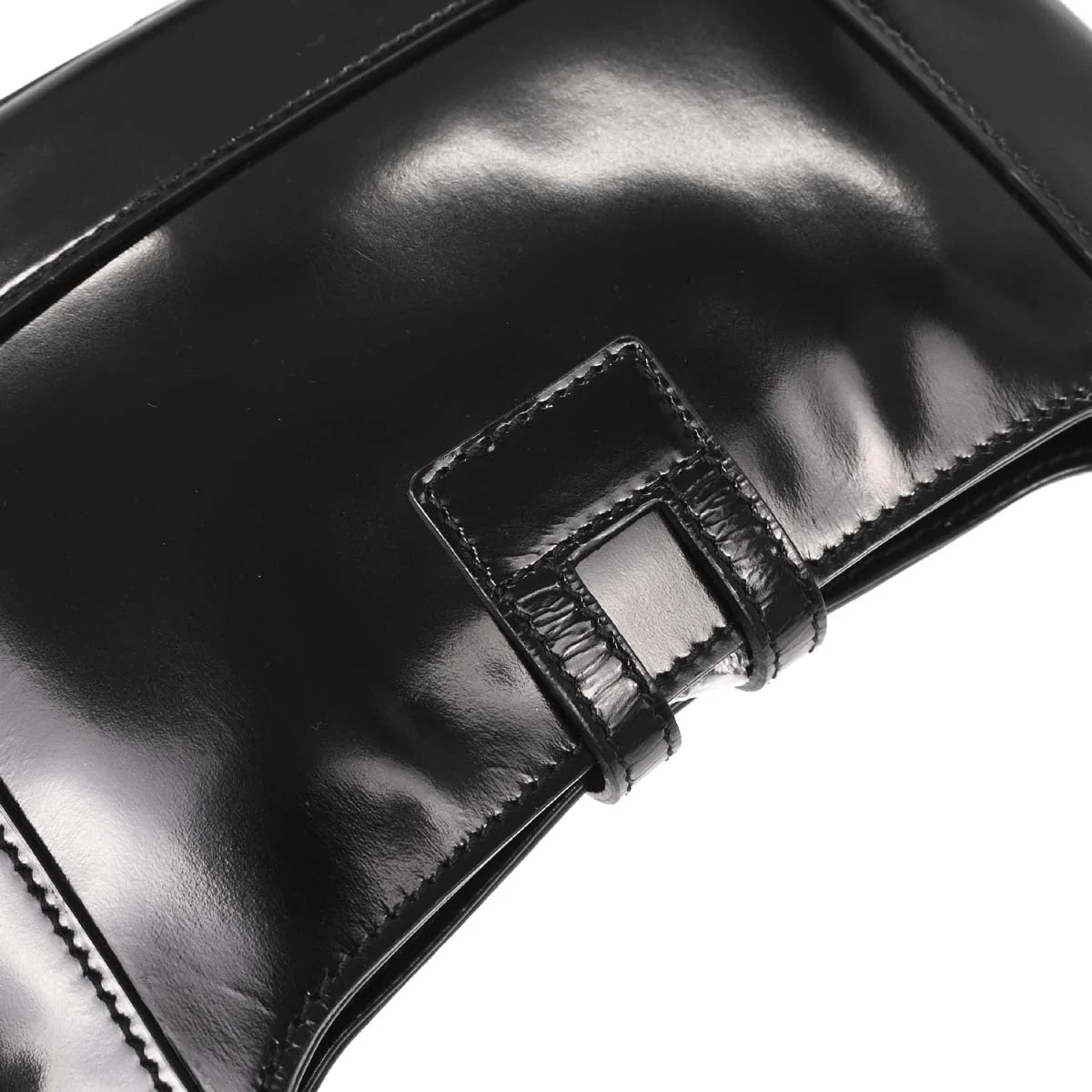 Gucci Black Patent Leather Handbag - Image 11