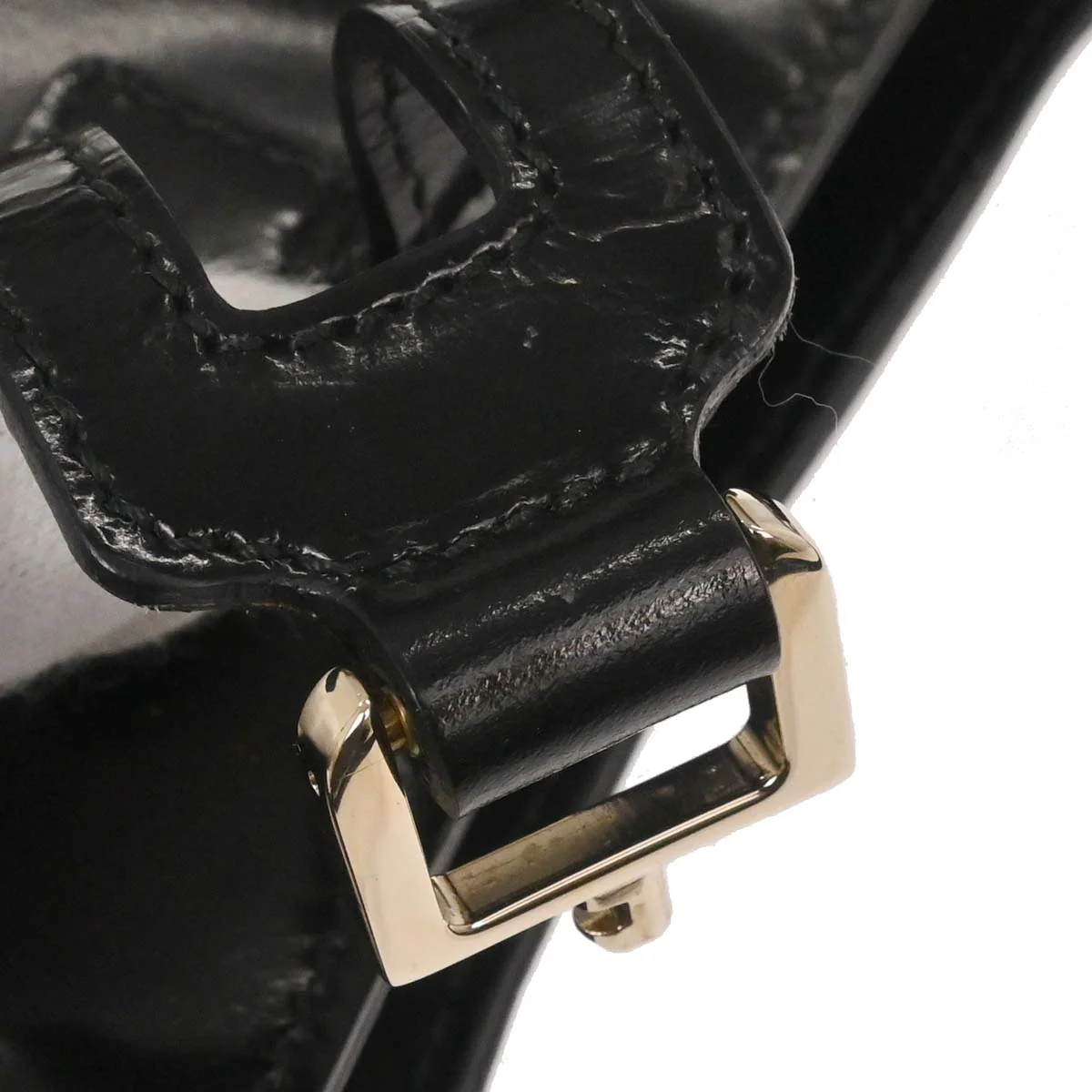 Gucci Black Patent Leather Handbag - Image 12
