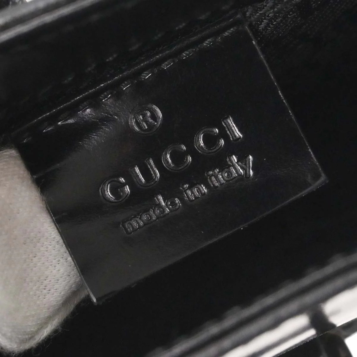Gucci Black Patent Leather Handbag - Image 16