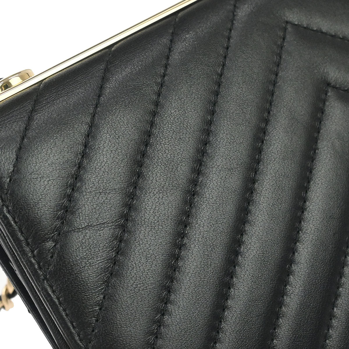 Chanel 2019 Black Lambskin Chevron Trendy CC WOC Wallet on Chain Bag - Image 5