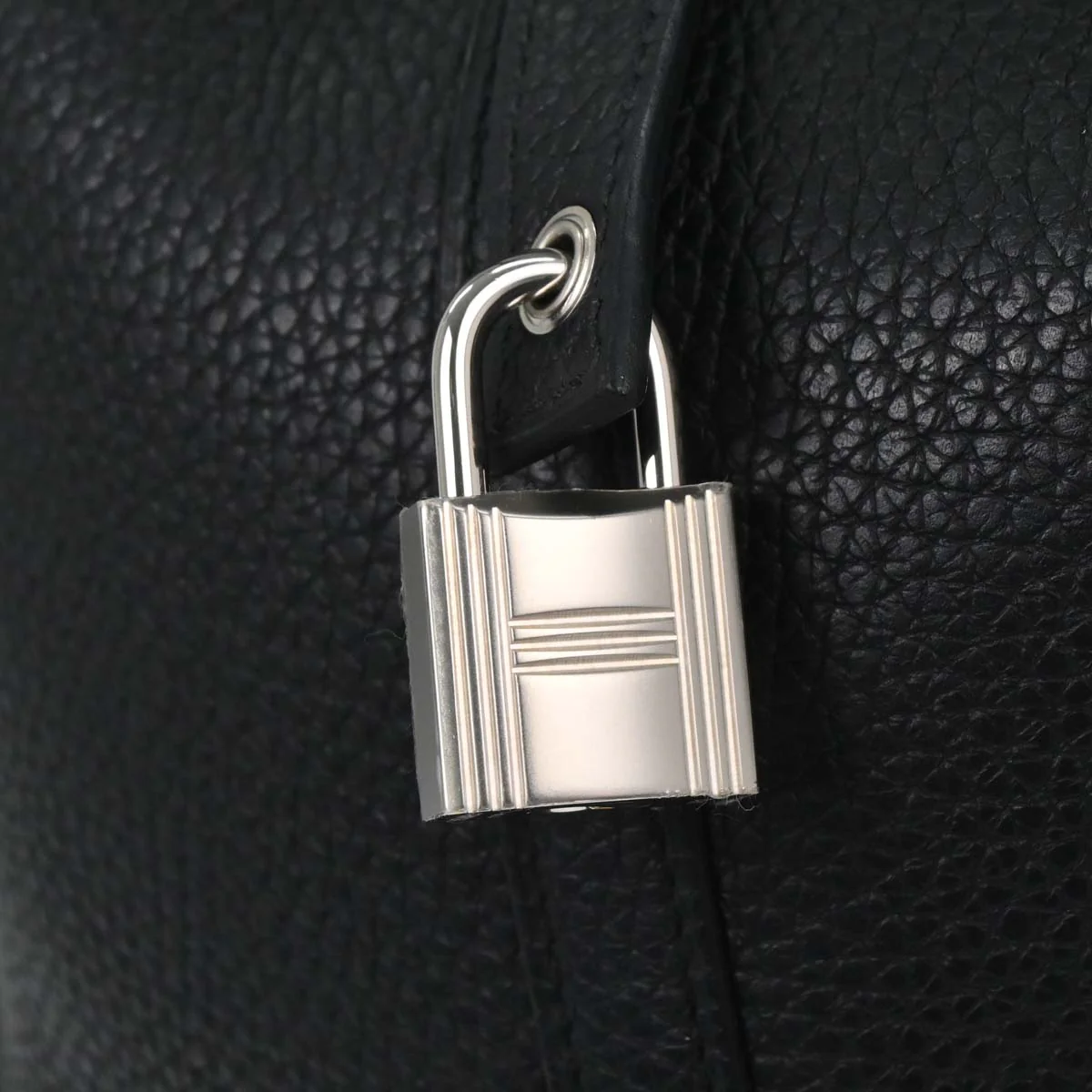 Hermes Black Taurillon Clemence Picotin Lock 22 MM Handbag - Image 9