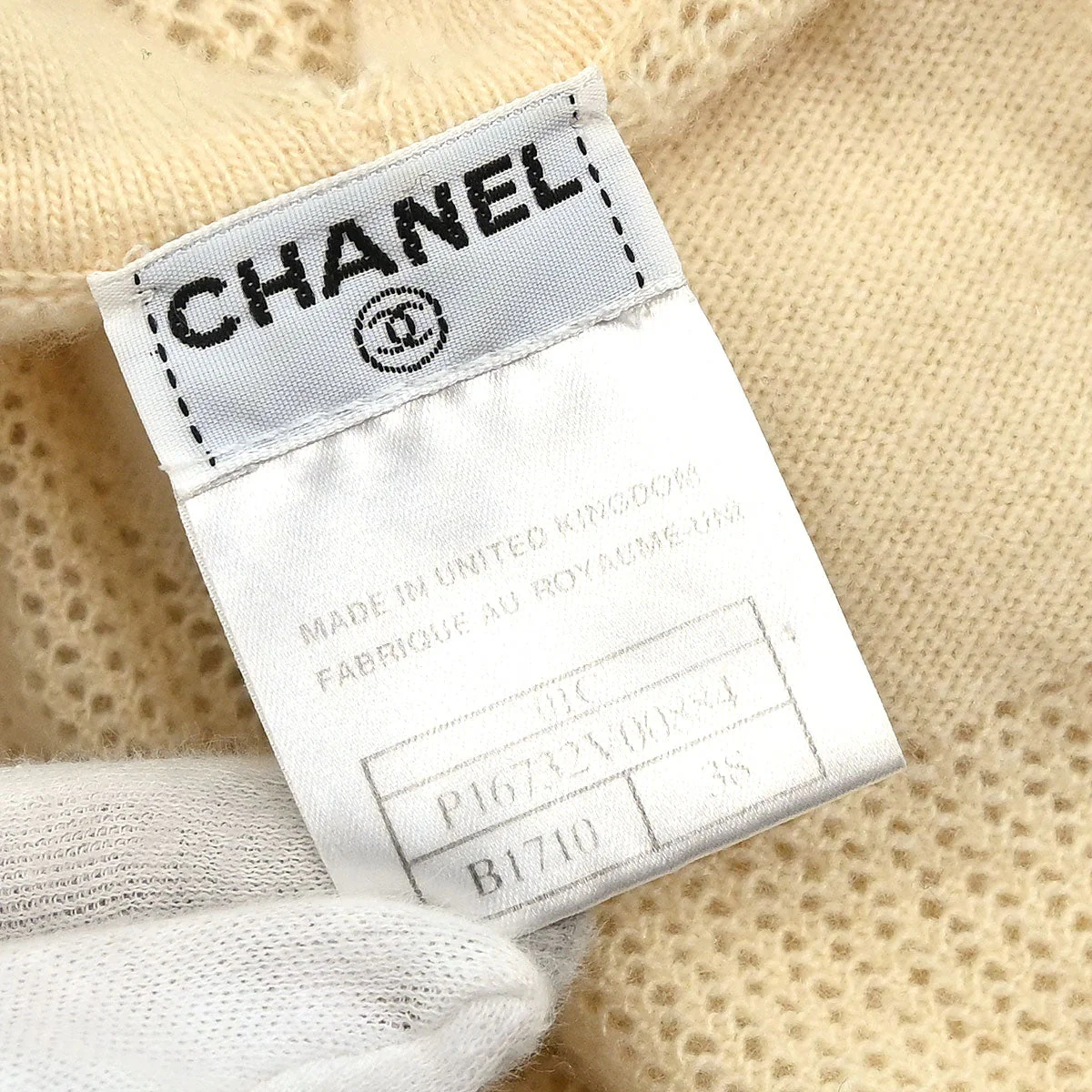 Chanel 2001 Top Ivory #36 - Image 18