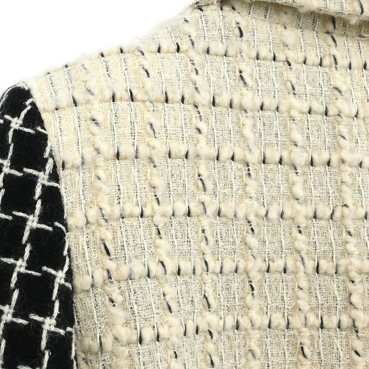 Chanel 2017 Single Breasted Tweed Jacket Ivory #38 - Image 4