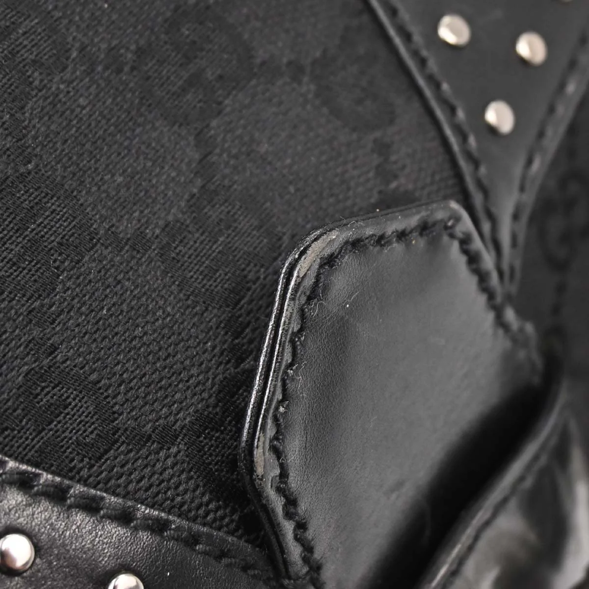 Gucci Black Horsebit GG Handbag - Image 15