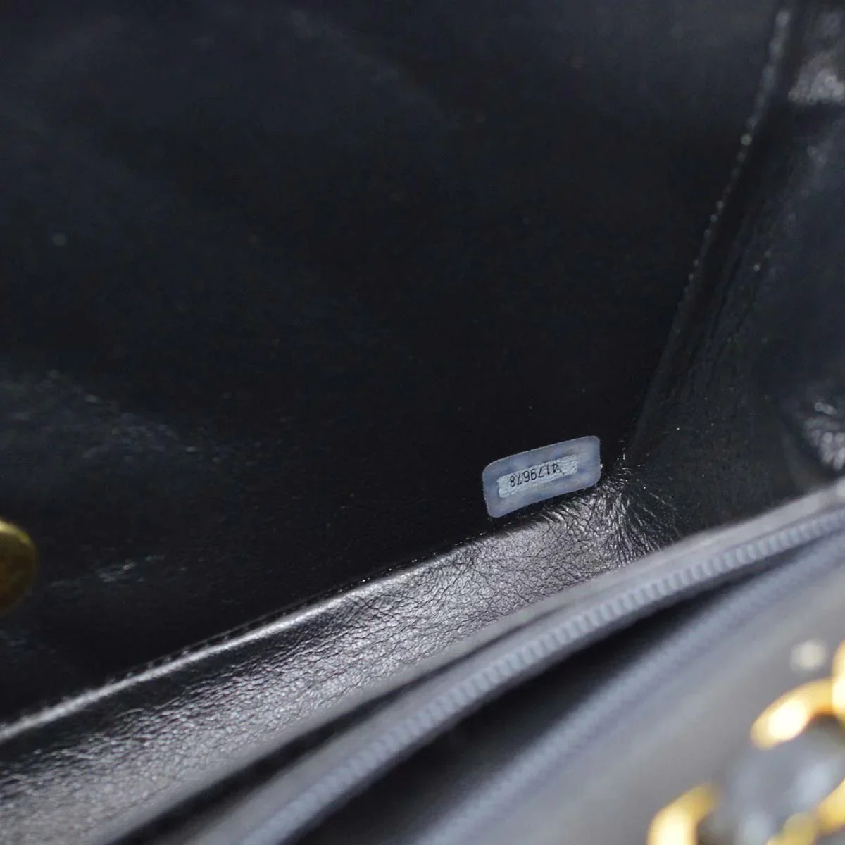 Chanel 1996-1997 Black Lambskin Small Diana Shoulder Bag - Image 10