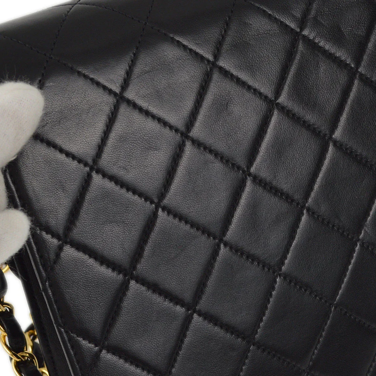 Chanel 2001-2003 Black Lambskin Turnlock Small Half Flap Shoulder Bag - Image 6