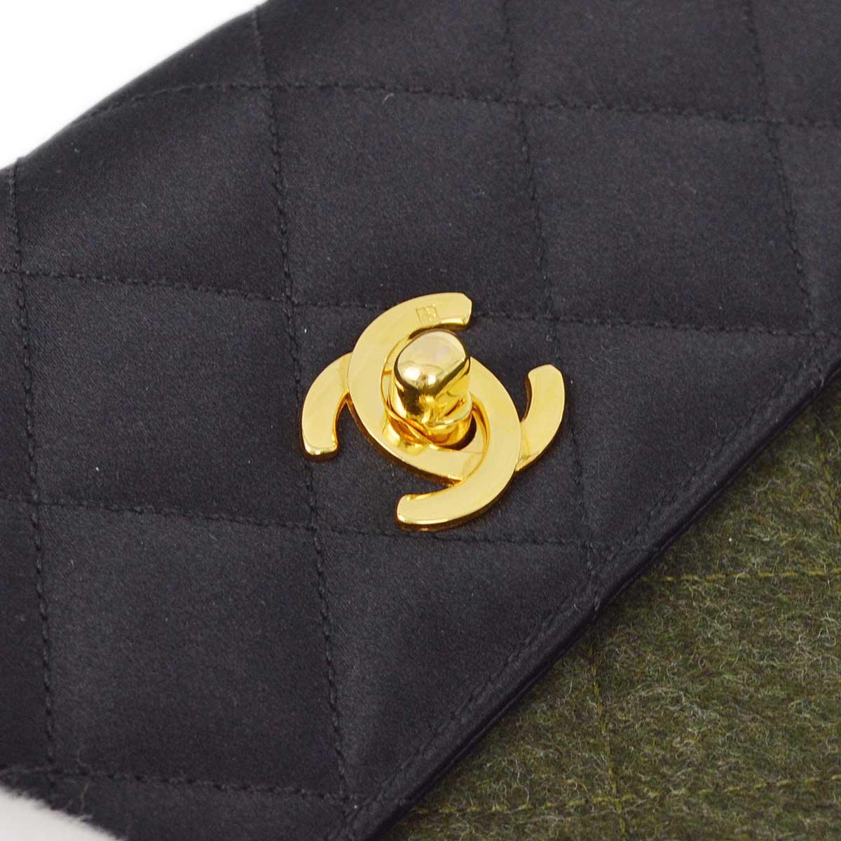 Chanel 1989-1991 Black Green Satin Felt Straight Flap Shoulder Bag - Image 3