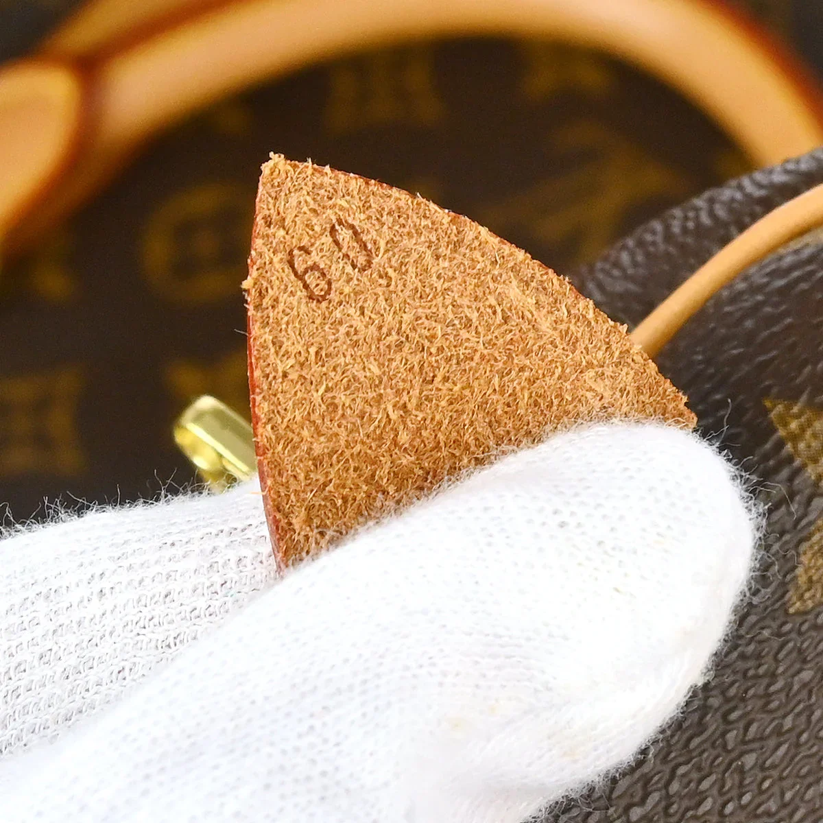 Louis Vuitton 2002 Monogram Keepall 60 Duffle Handbag M41422 - Image 10