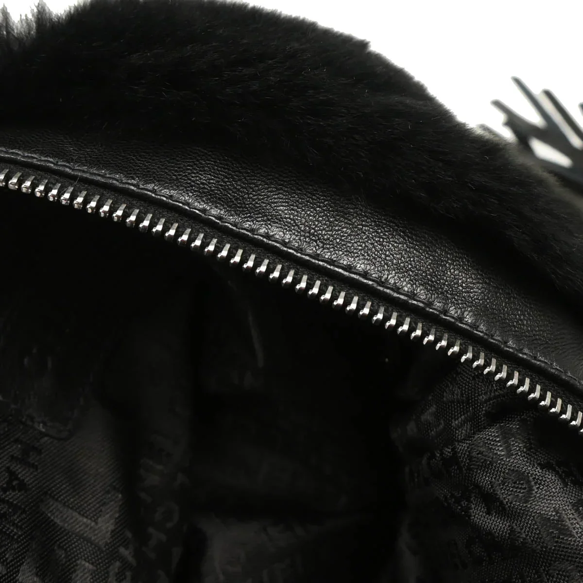 Chanel 2005-2006 Rabbit Fur Chain Handbag - Image 10