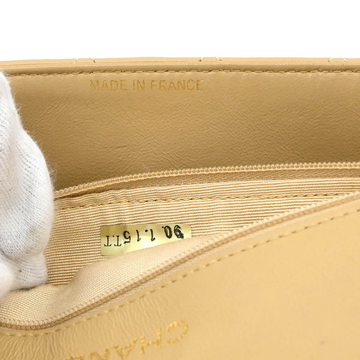 Chanel 1989-1991 Beige Lambskin Turnlock Small Full Flap Shoulder Bag - Image 10