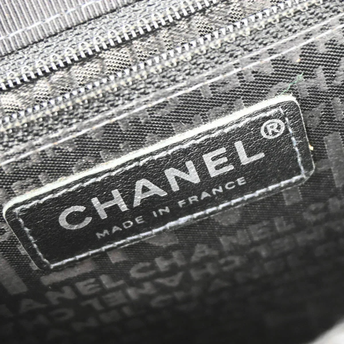 Chanel 2004-2005 Black Canvas Emblem Shoulder Bag - Image 10