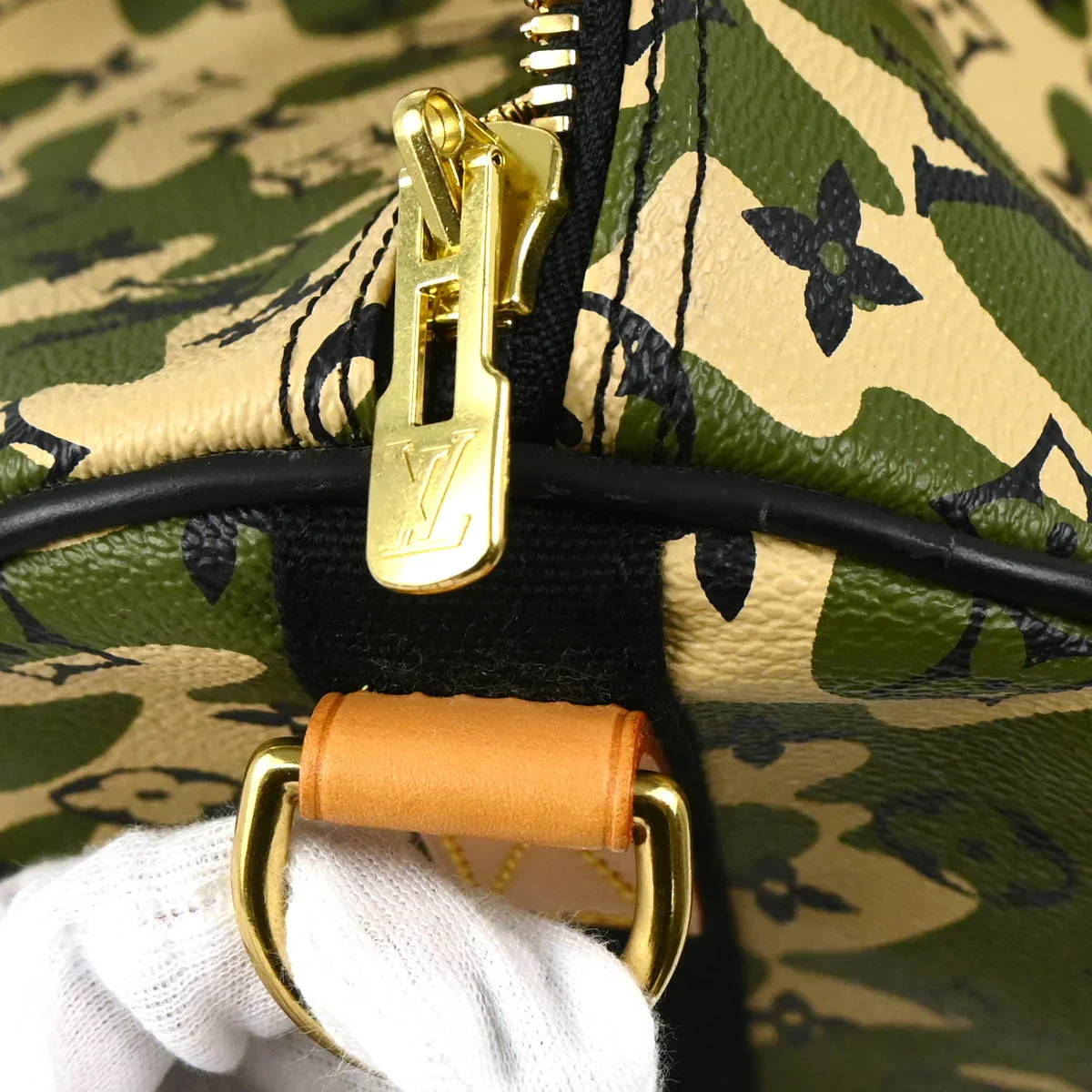 Louis Vuitton 2008 Monogramouflage Keepall Bandouliere 55 Duffel Bag M95774 - Image 8