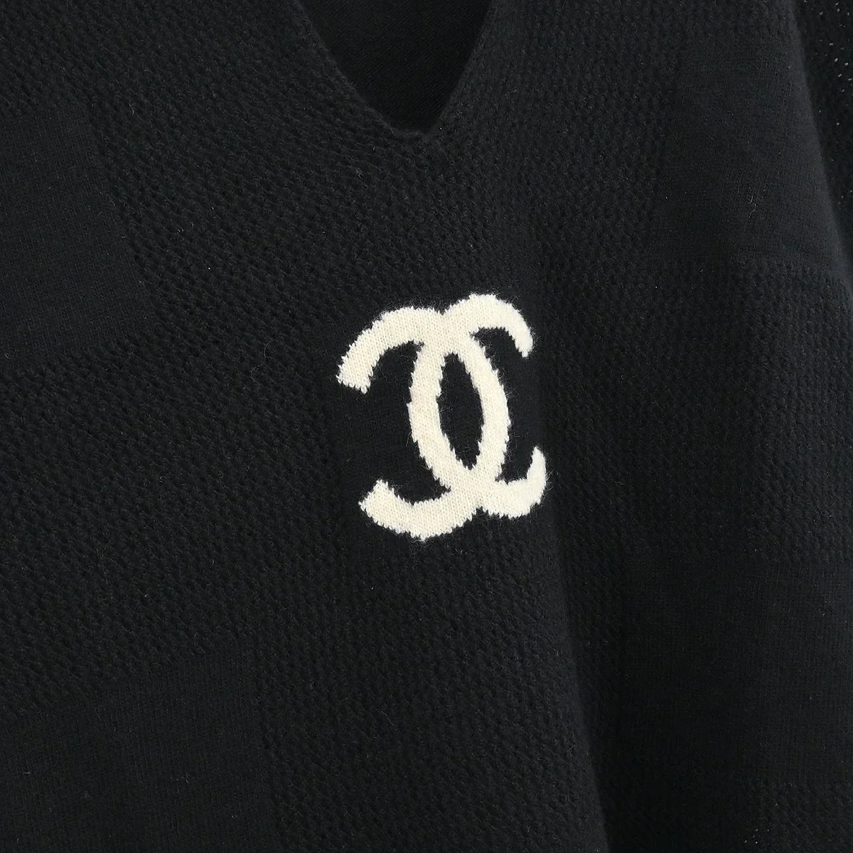 Chanel 2001 Short Sleeve Top Black #42 - Image 6