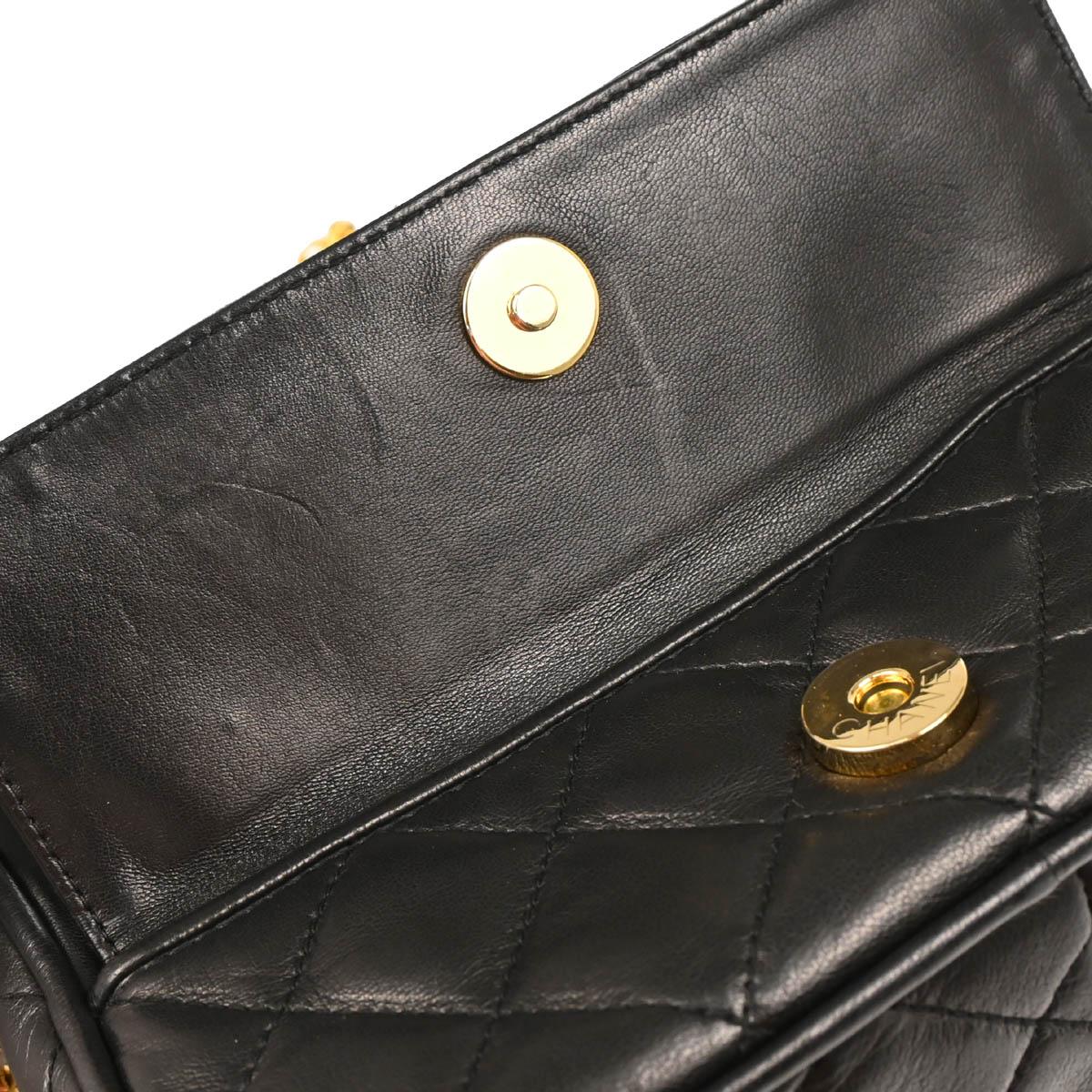 Chanel 1991-1994 Black Lambskin Camera Bag Mini - Image 7