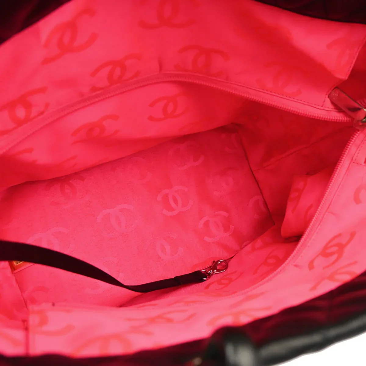 Chanel 2004-2005 Black Calfskin Cambon Ligne Tote Handbag - Image 9