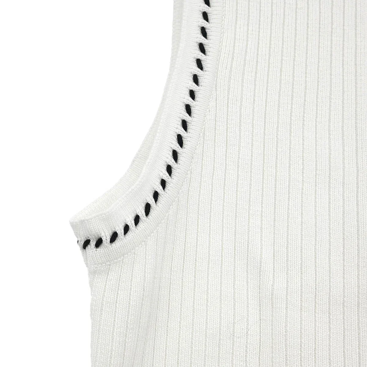 Chanel Sleeveless Top White #40 - Image 3