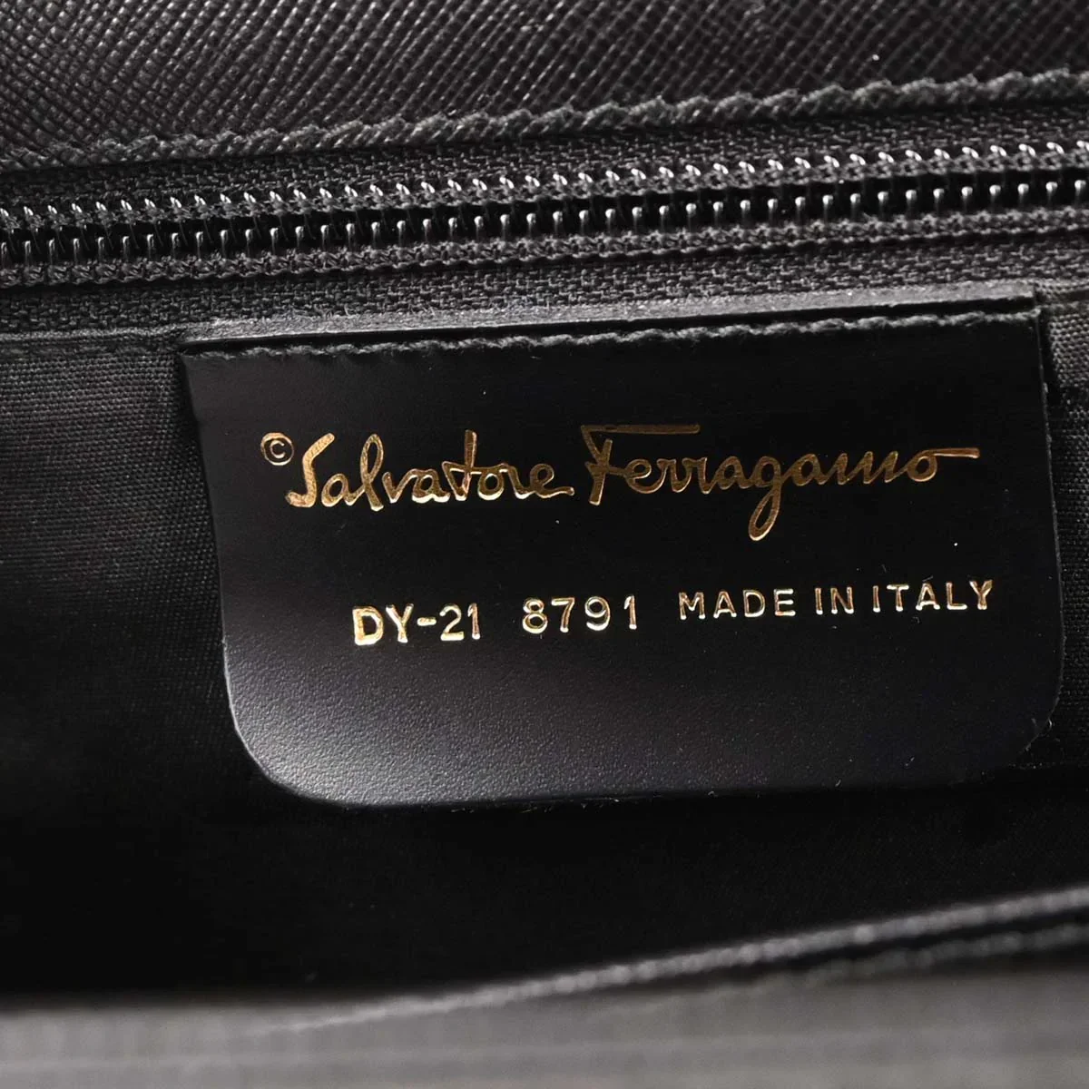 Salvatore Ferragamo Black Leather Gancini 2way Shoulder Handbag - Image 10