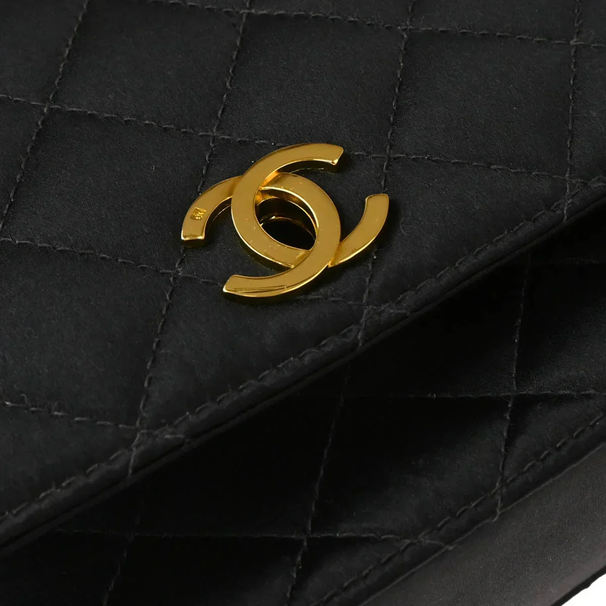 Chanel 1997-1999 Black Satin Single Flap Shoulder Bag - Image 6