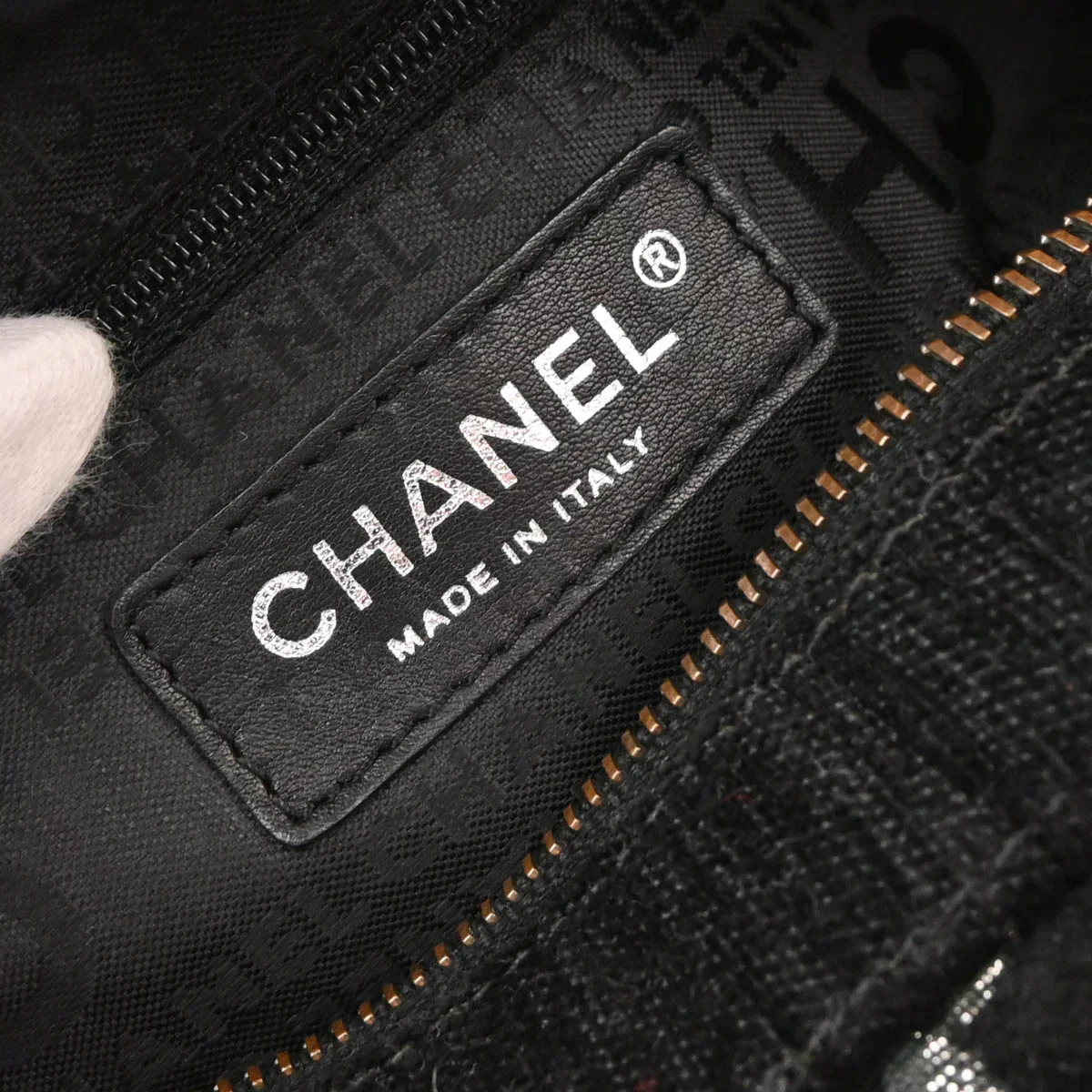 Chanel 2005-2006 Black Silver Cotton Jacquard Chain Handbag - Image 10