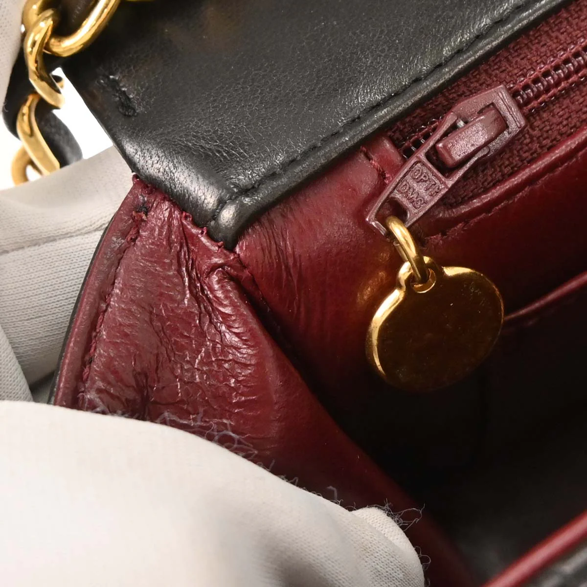 Chanel 1991-1994 Black Lambskin Small Diana Shoulder Bag - Image 7
