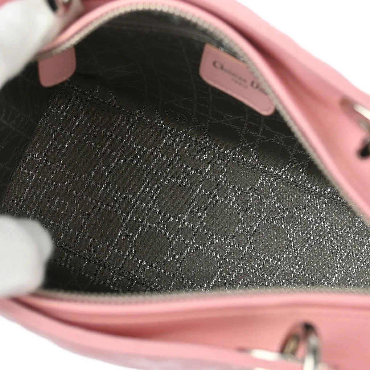 Christian Dior 2004 Pink Lambskin Medium Lady Dior Cannage Handbag - Image 8