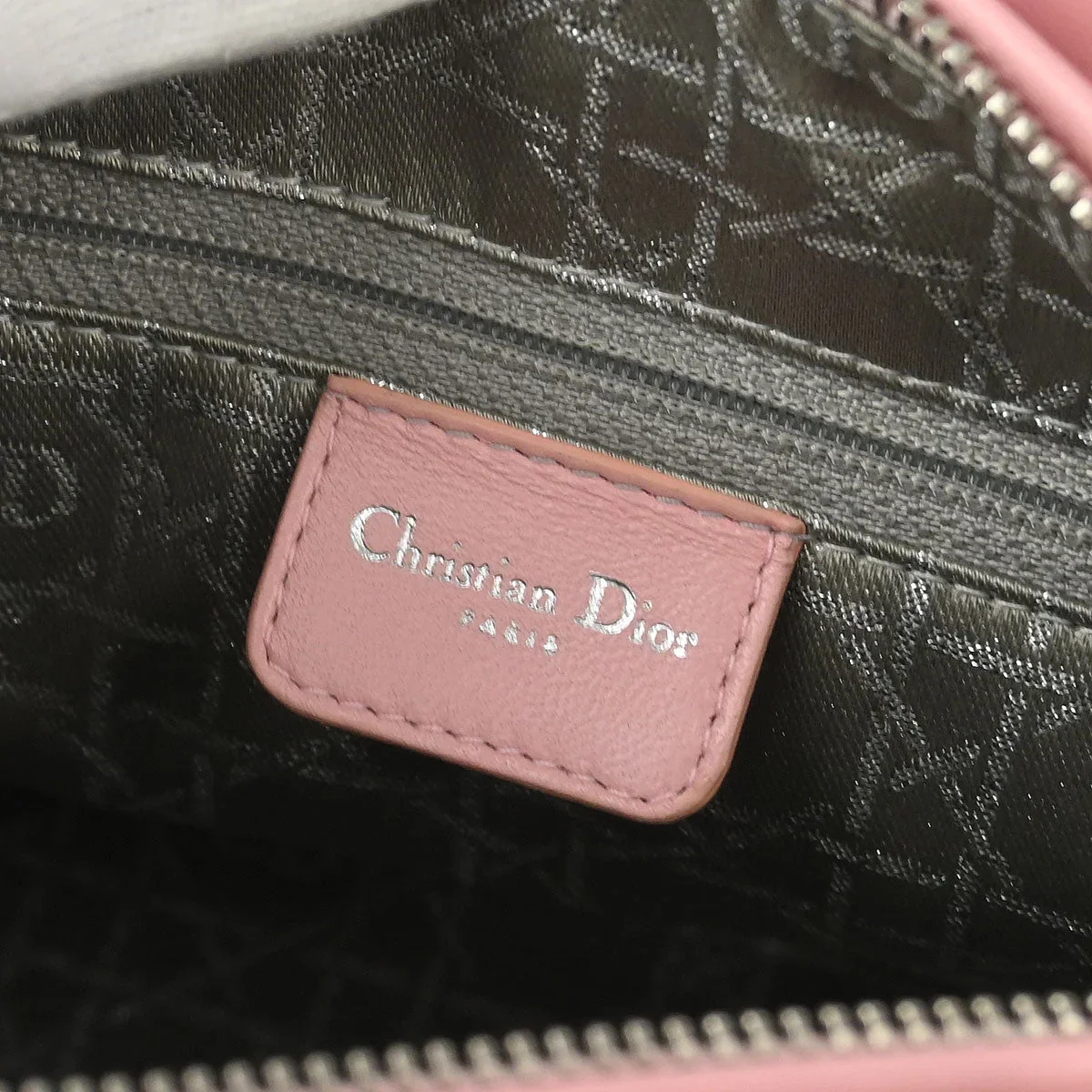 Christian Dior 2004 Pink Lambskin Medium Lady Dior Cannage Handbag - Image 9