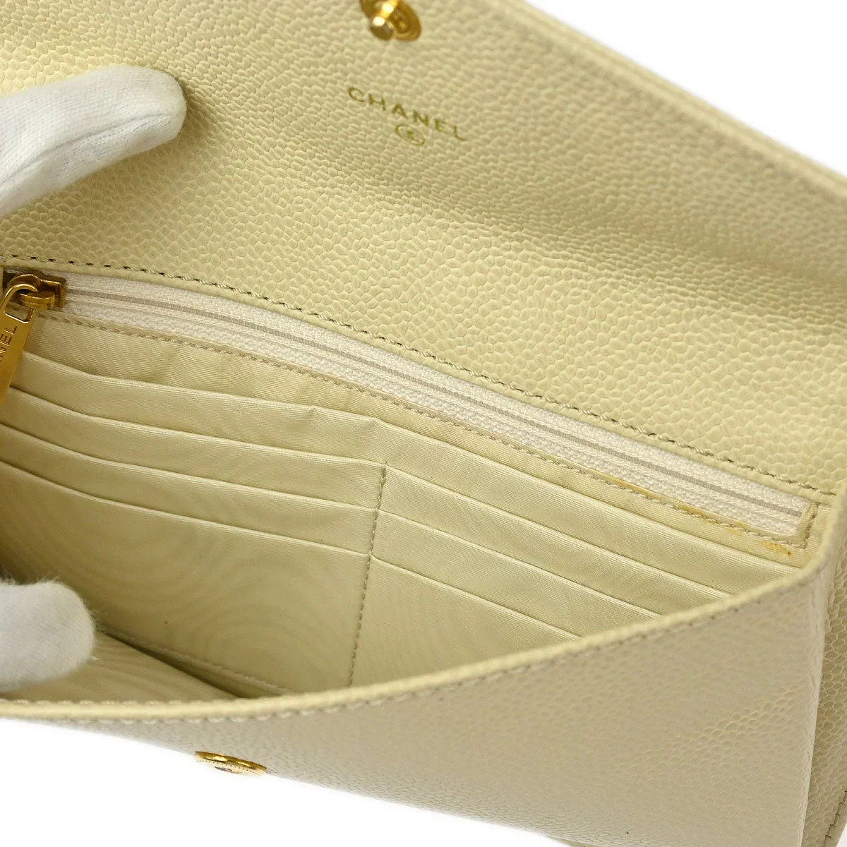 Chanel 2000-2002 Ivory Caviar Wallet - Image 4
