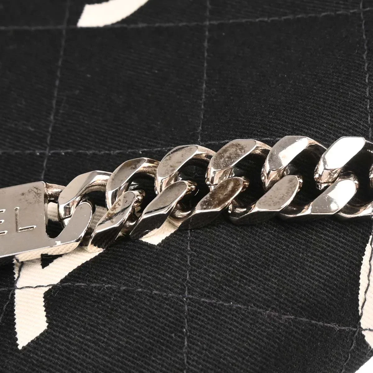 Chanel 1996-1997 Black Canvas Chain Handbag - Image 6