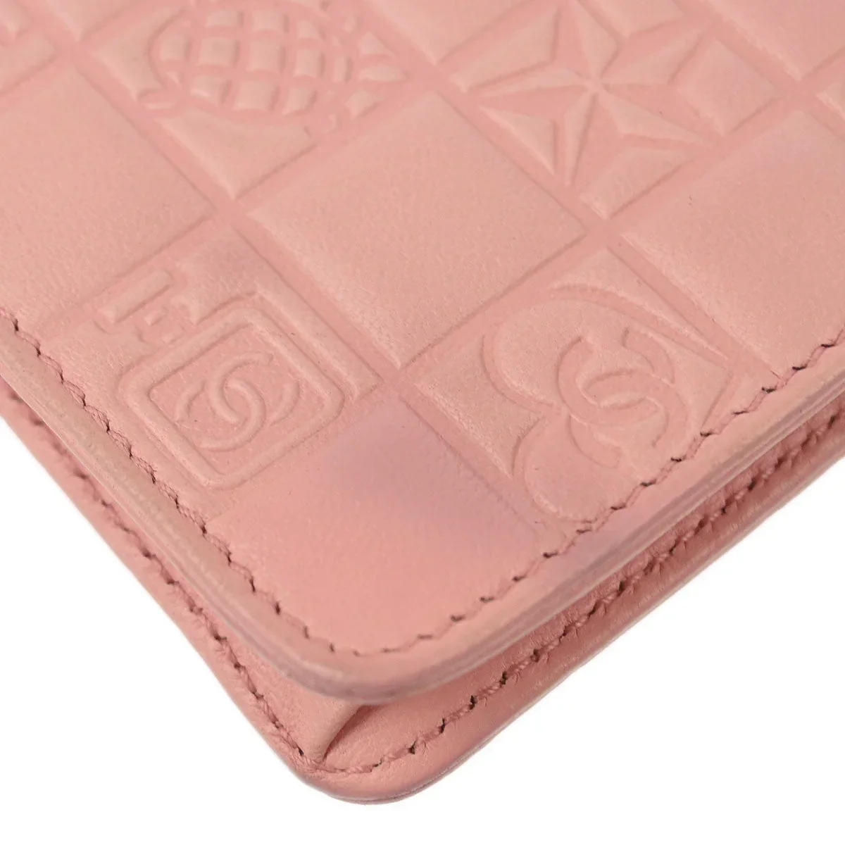 Chanel 2004-2005 Pink Lambskin Icon Handbag - Image 3