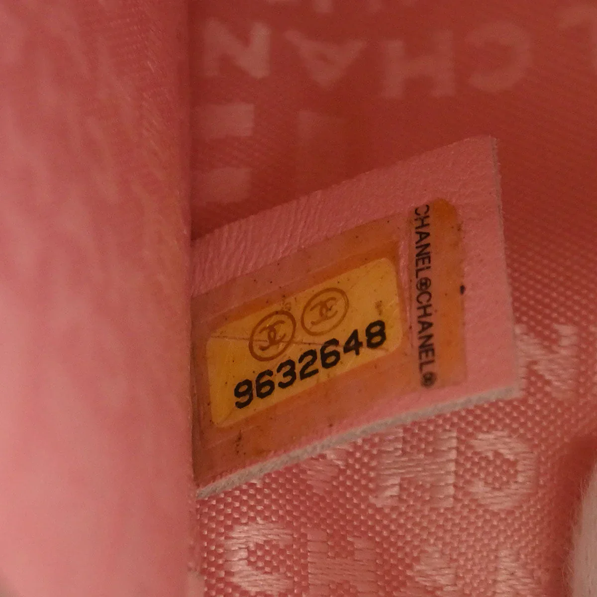 Chanel 2004-2005 Pink Lambskin Icon Handbag - Image 7