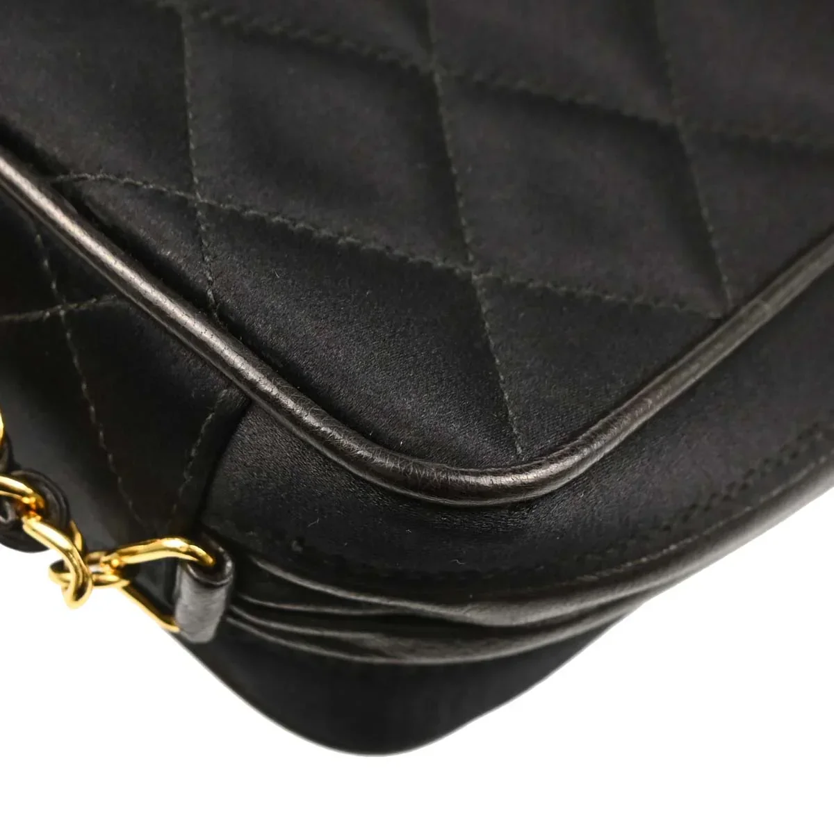 Chanel 1991-1994 Black Satin Camera Bag - Image 4