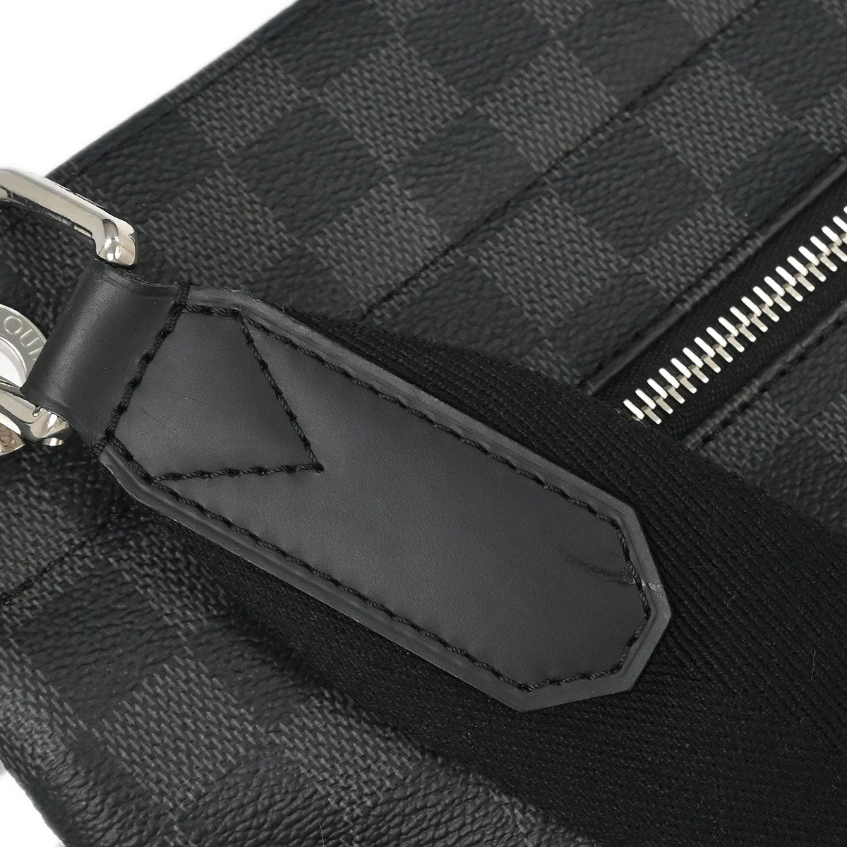 Louis Vuitton 2016 Damier Graphite Hunter Shoulder Bag N41656 - Image 7